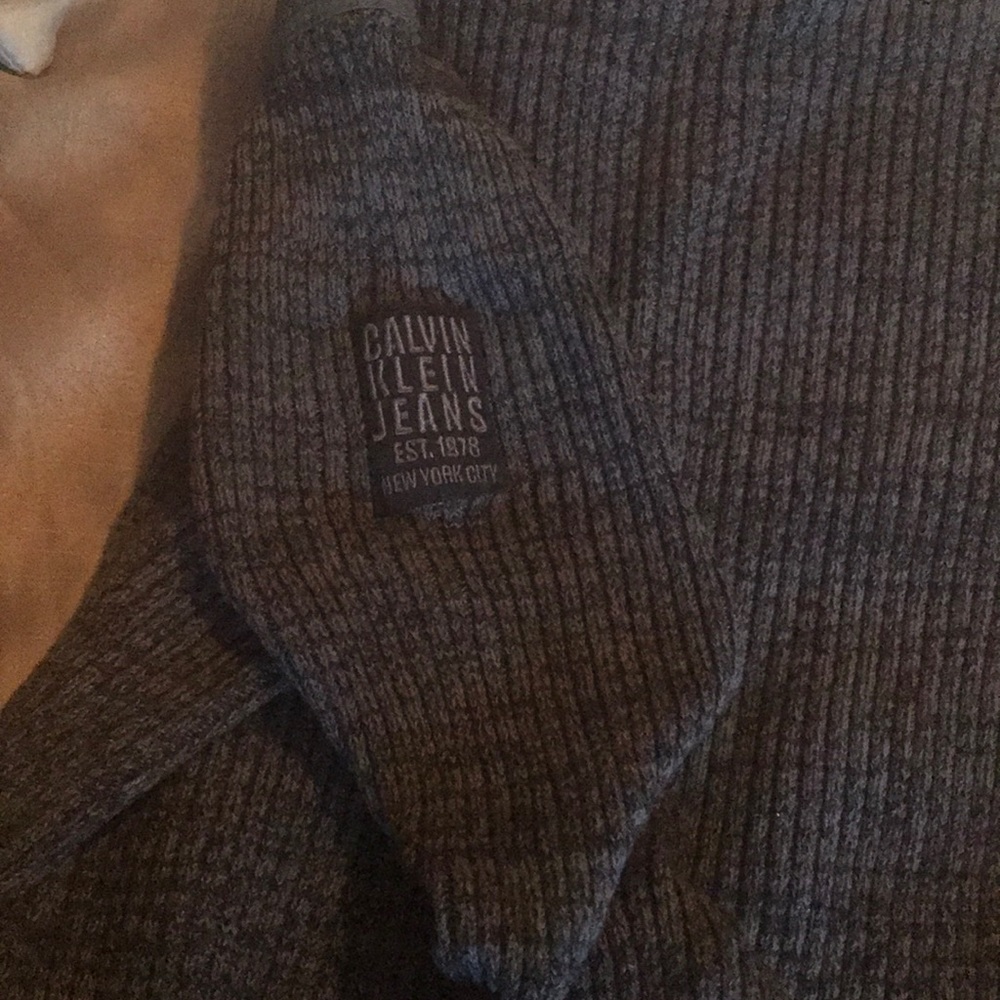 Men’s size large Calvin Klein sweater - Picture 3 of 3